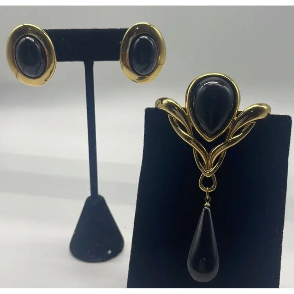 Vintage Napier Black & Gold Large Brooch & Matching Earring Set